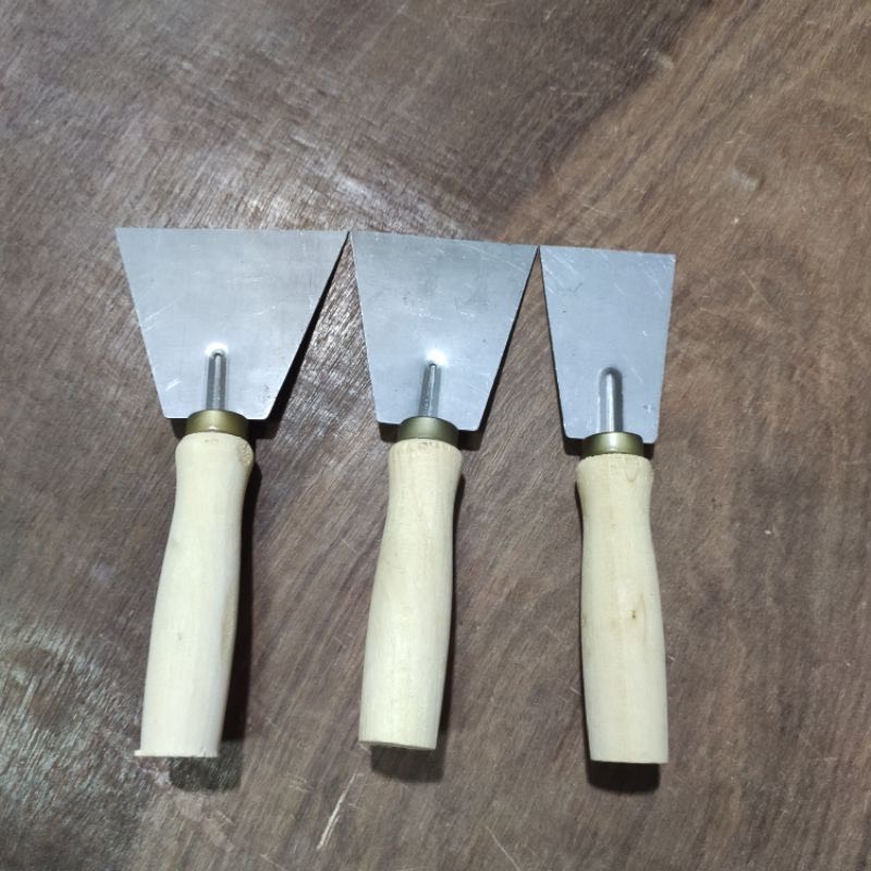Sủi tường cán gỗ đủ size