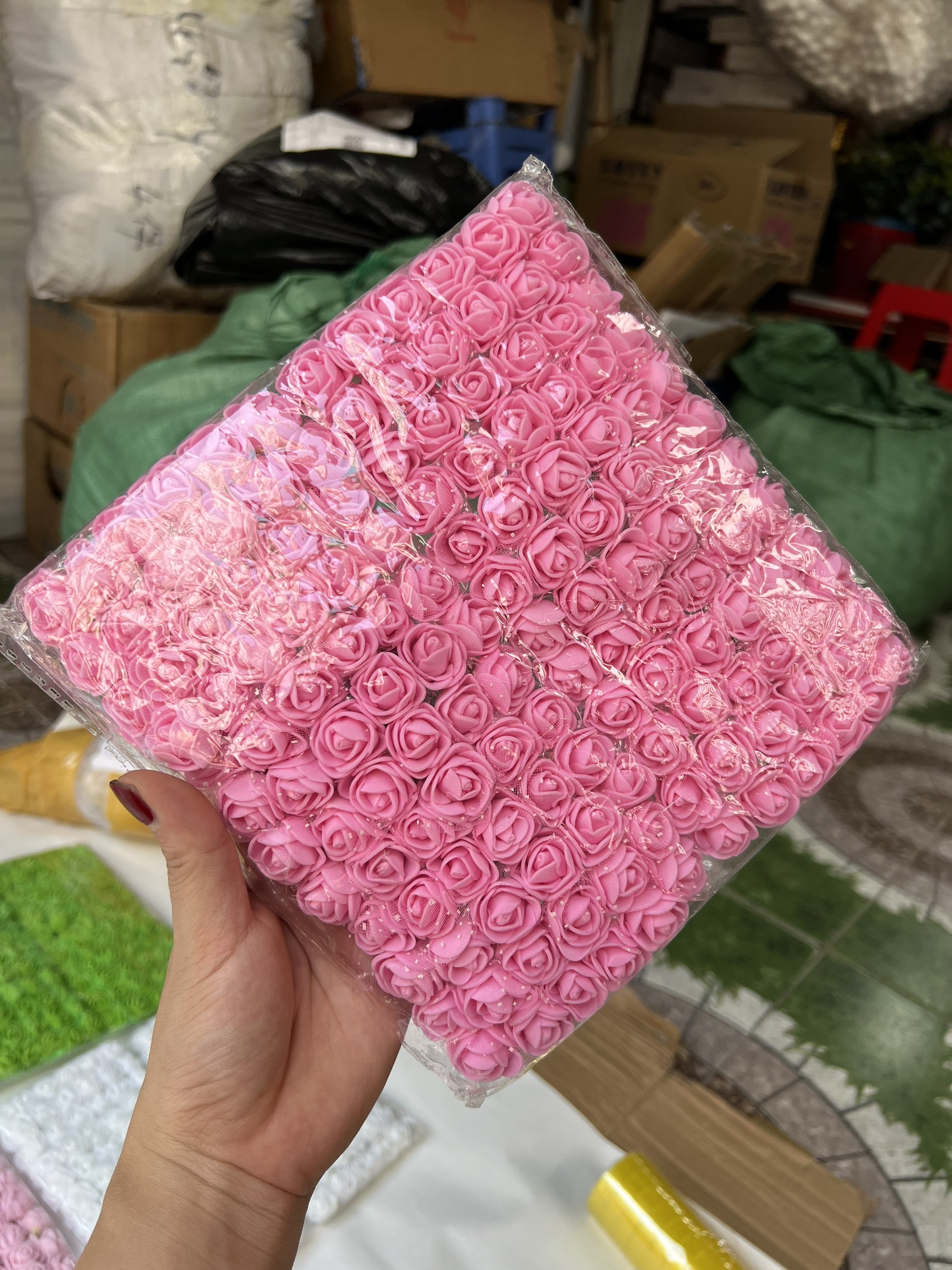 Gói 144 hoa xốp nhí 2cm