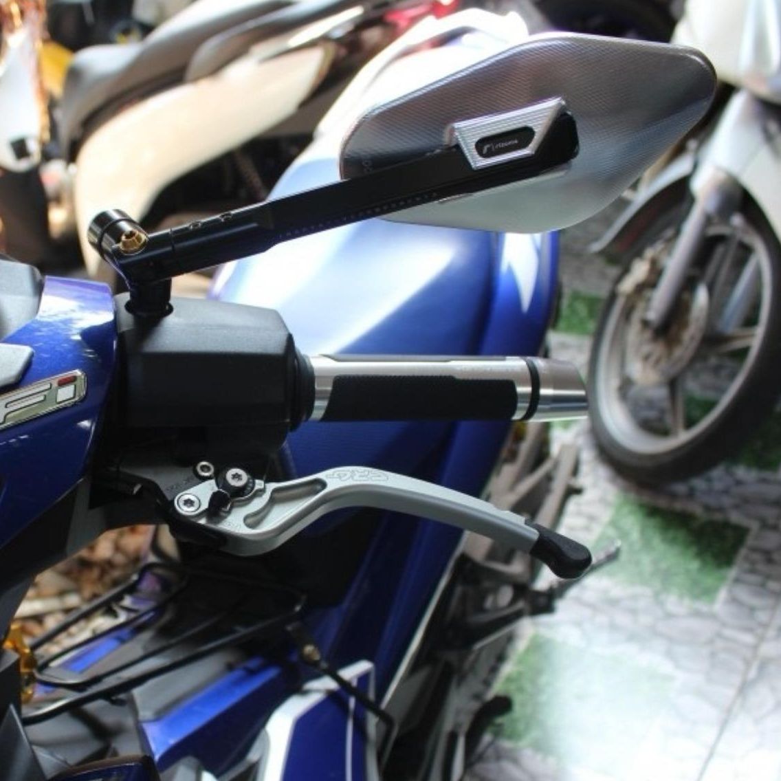 Kính chiếu hậu Rzm Elisse (070009)