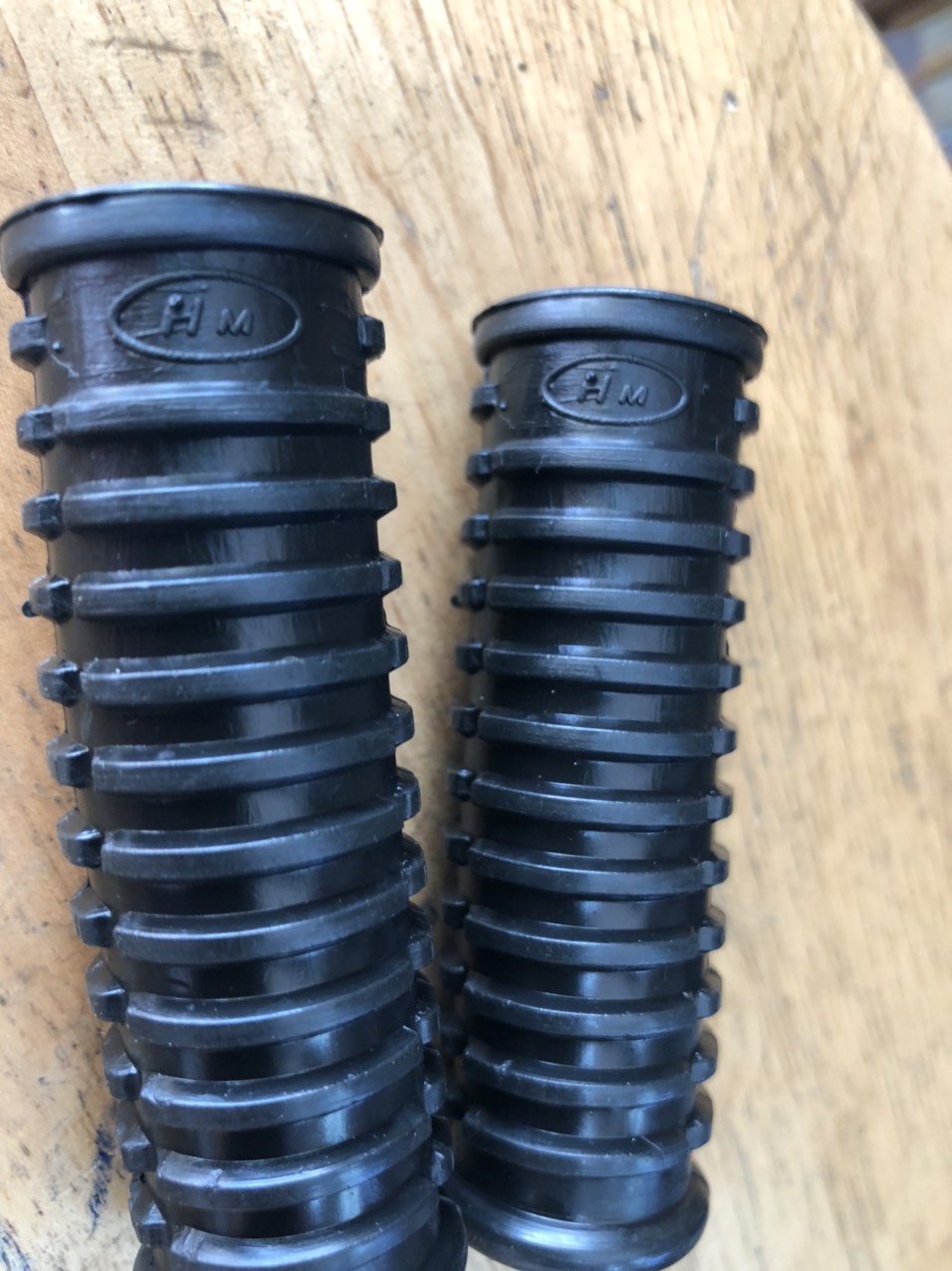 cao su HM gác chân sau cho anh em dọn xe honda 67 + cub - 01 cặp (1 đôi)