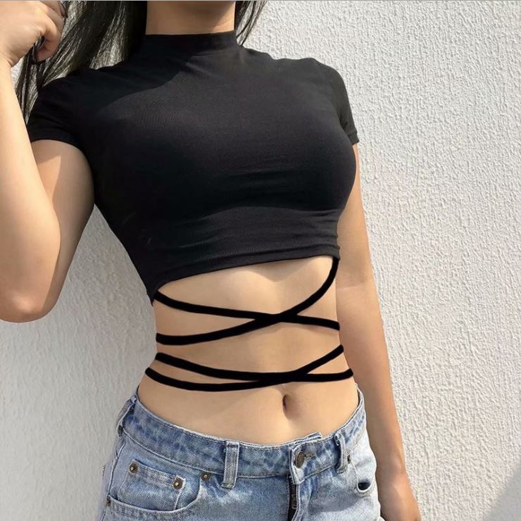 Áo croptop dây đan eo phong cách