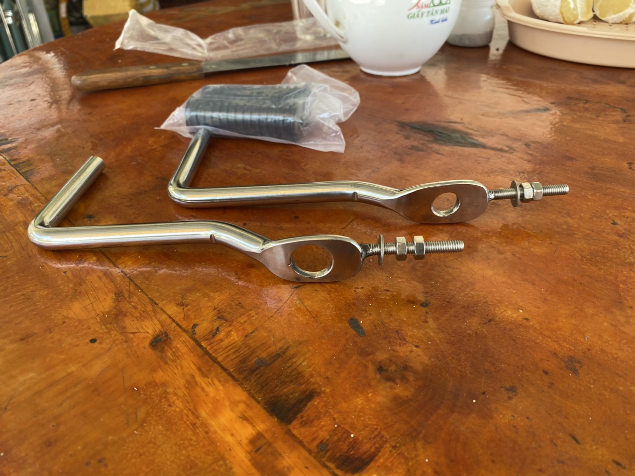 gác chân sau kiểu CD-CL cho honda 67 hay cds, cls+ cub...