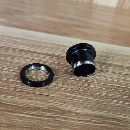 Khuyên nong tai 10mm màu Đen vành dày