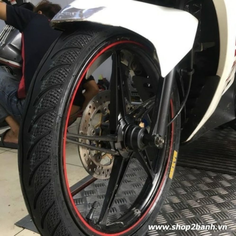 lốp maxxis 70/90-17 không ruột