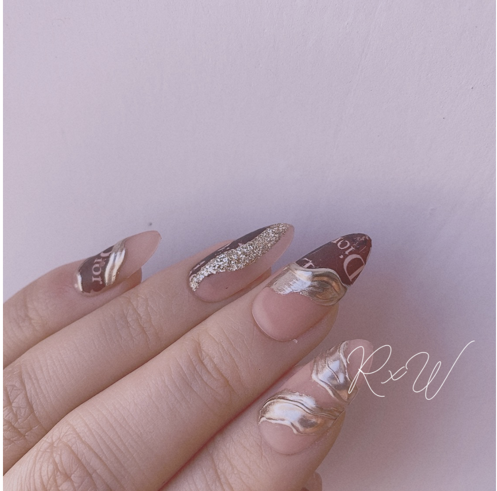 Foil Logo Thương Hiệu Trang Trí Móng Hộp 10 Ô