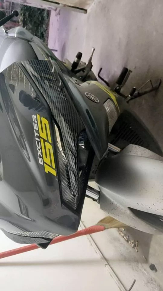 Ốp Hông Trước Ex155 2021 Carbon
