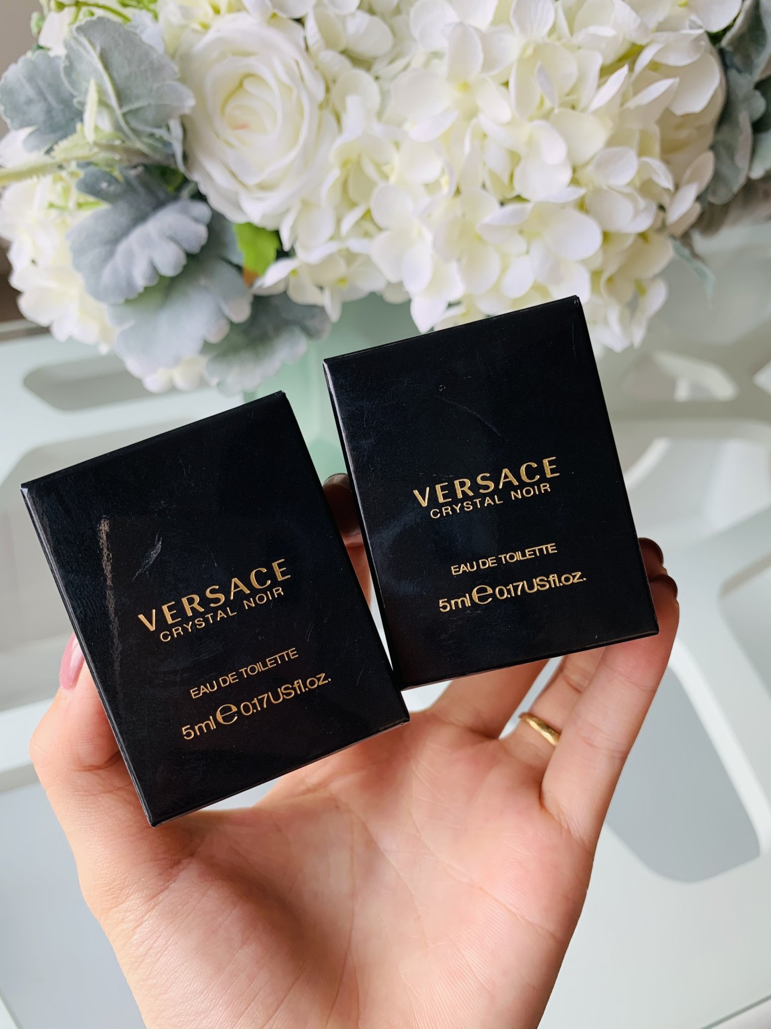 Nước Hoa Versace Crystal Noir Mini 5ml