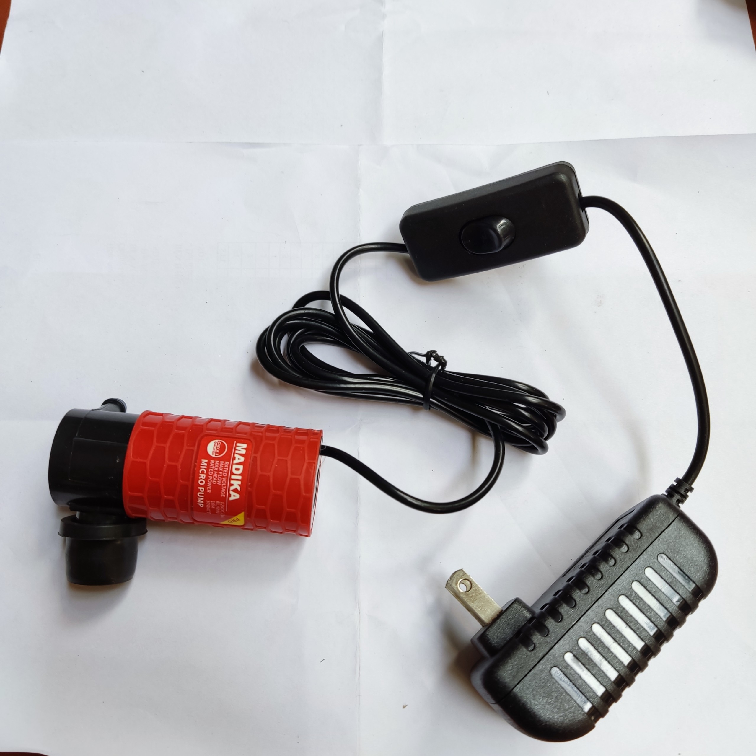 Máy Bơm Nước Mini 12V Bơm nước cắt rãnh tường , cắt đá ,cắt gạch