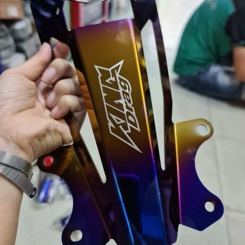 ỐP ĐUÔI DÈ TITAN CHO EXCITER 150 MẪU MX KING SIÊU CHẤT