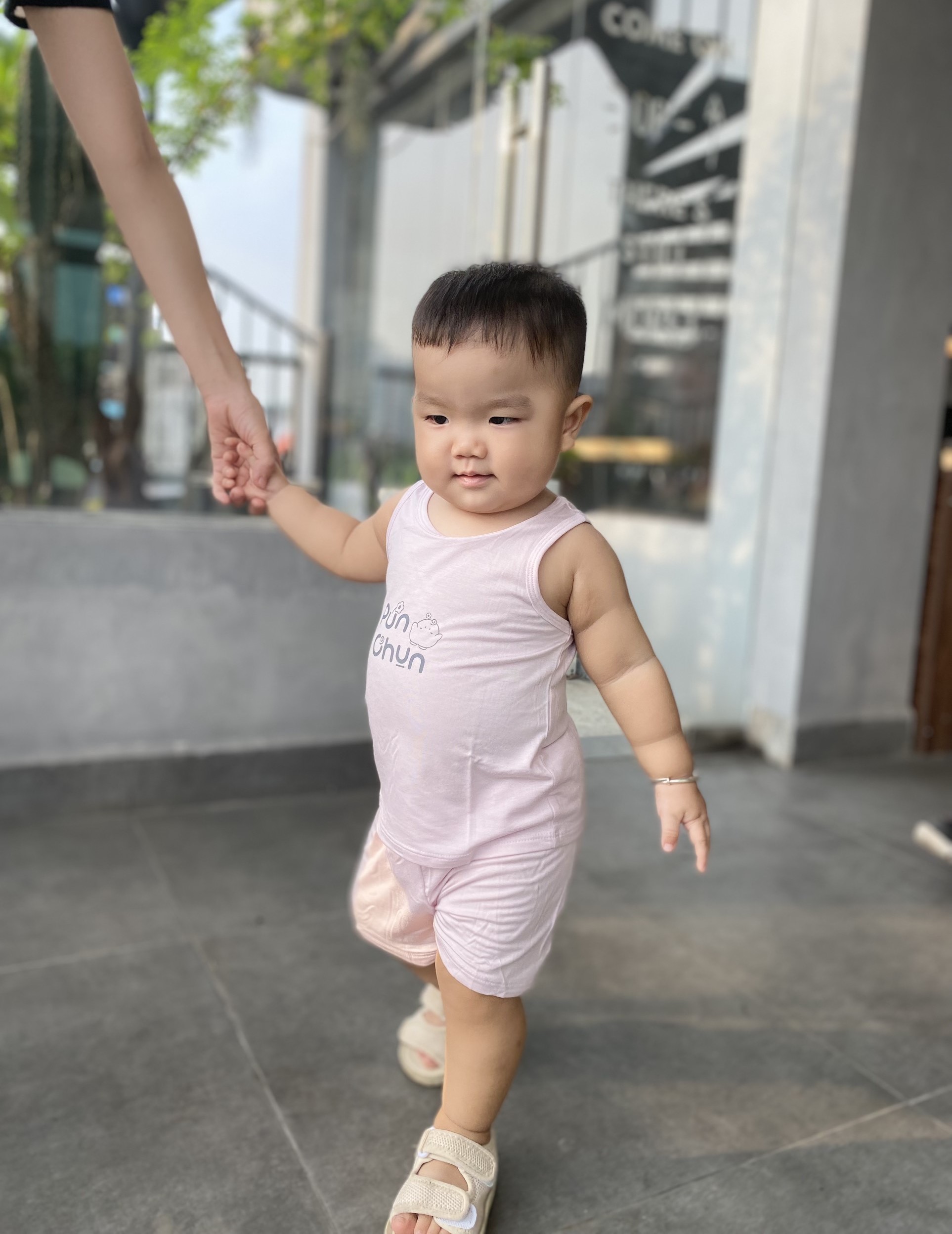 Bộ ba lỗ Punchun