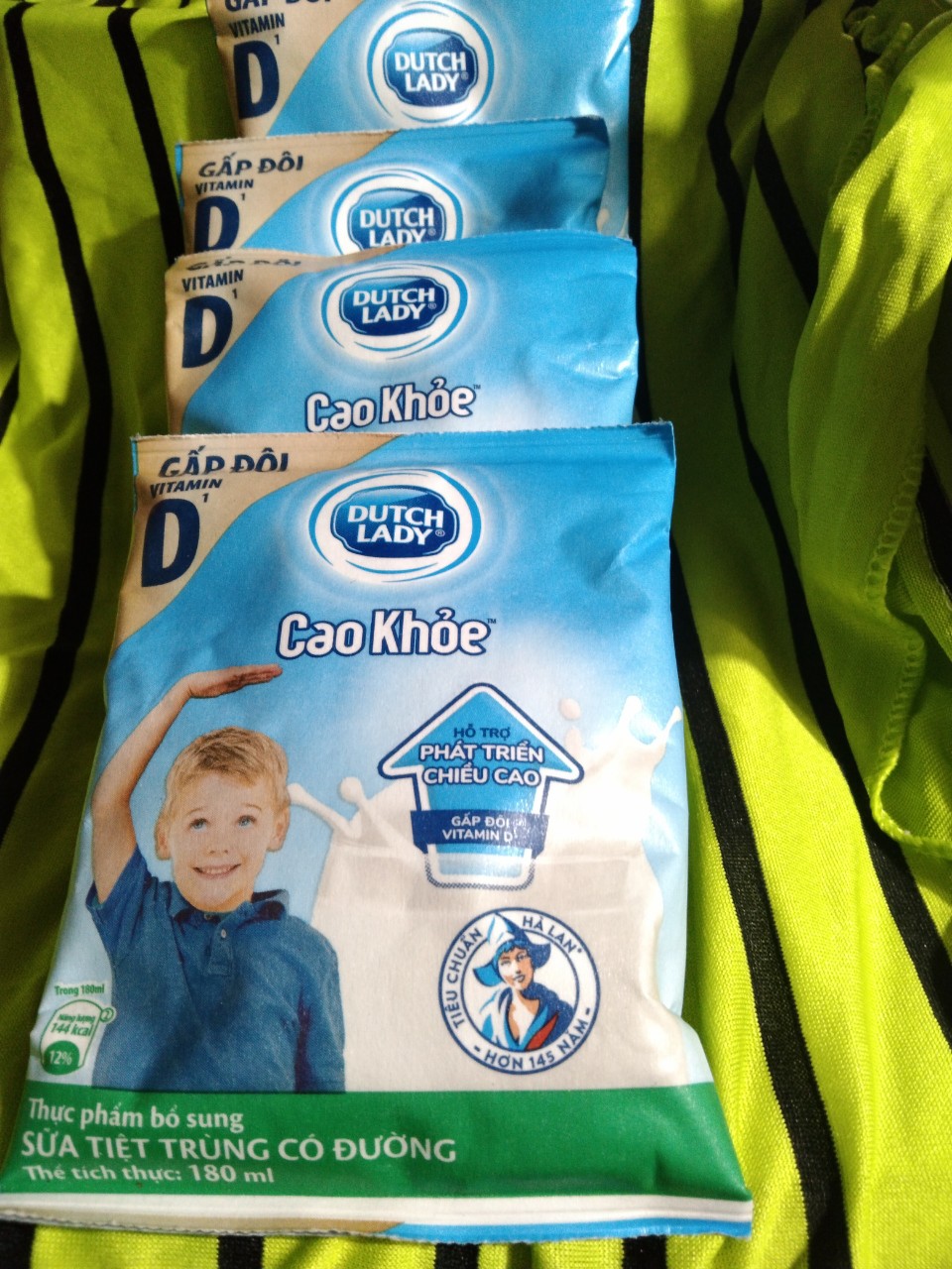 sữa tươi cao khỏe dutch lady(180ml x 24 gói)