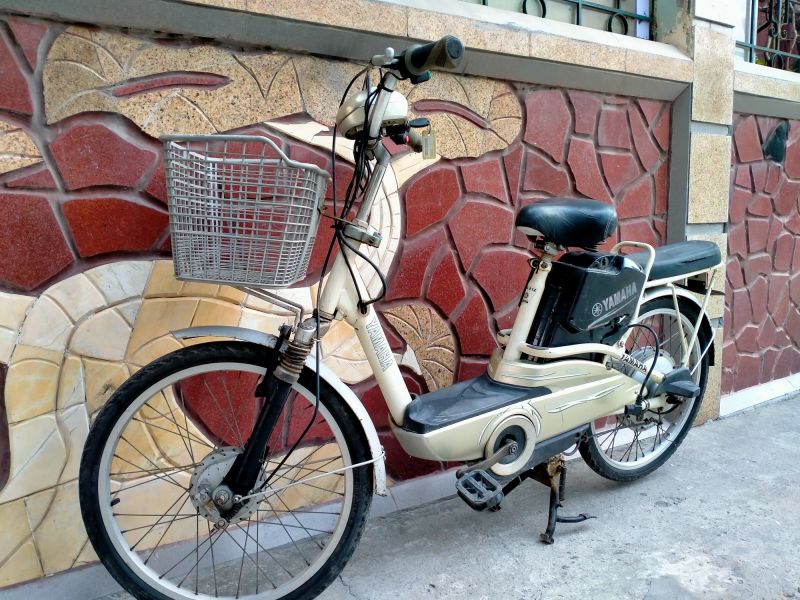 Mua Xe đạp điện Yamaha màu trắng đã qua sử dụng