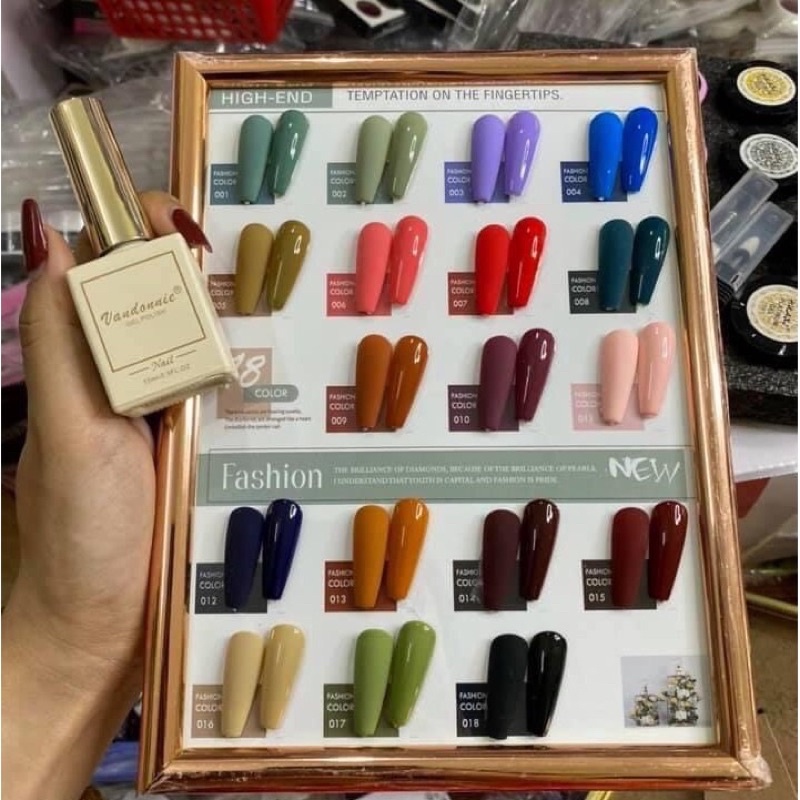Set sơn gel 18 mầu tặng kèm bảng mầu sơn sẵn