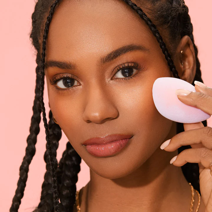 Mút Phủ Phấn Real Techniques Miracle Powder Sponge Màu Hồng Có Hộp
