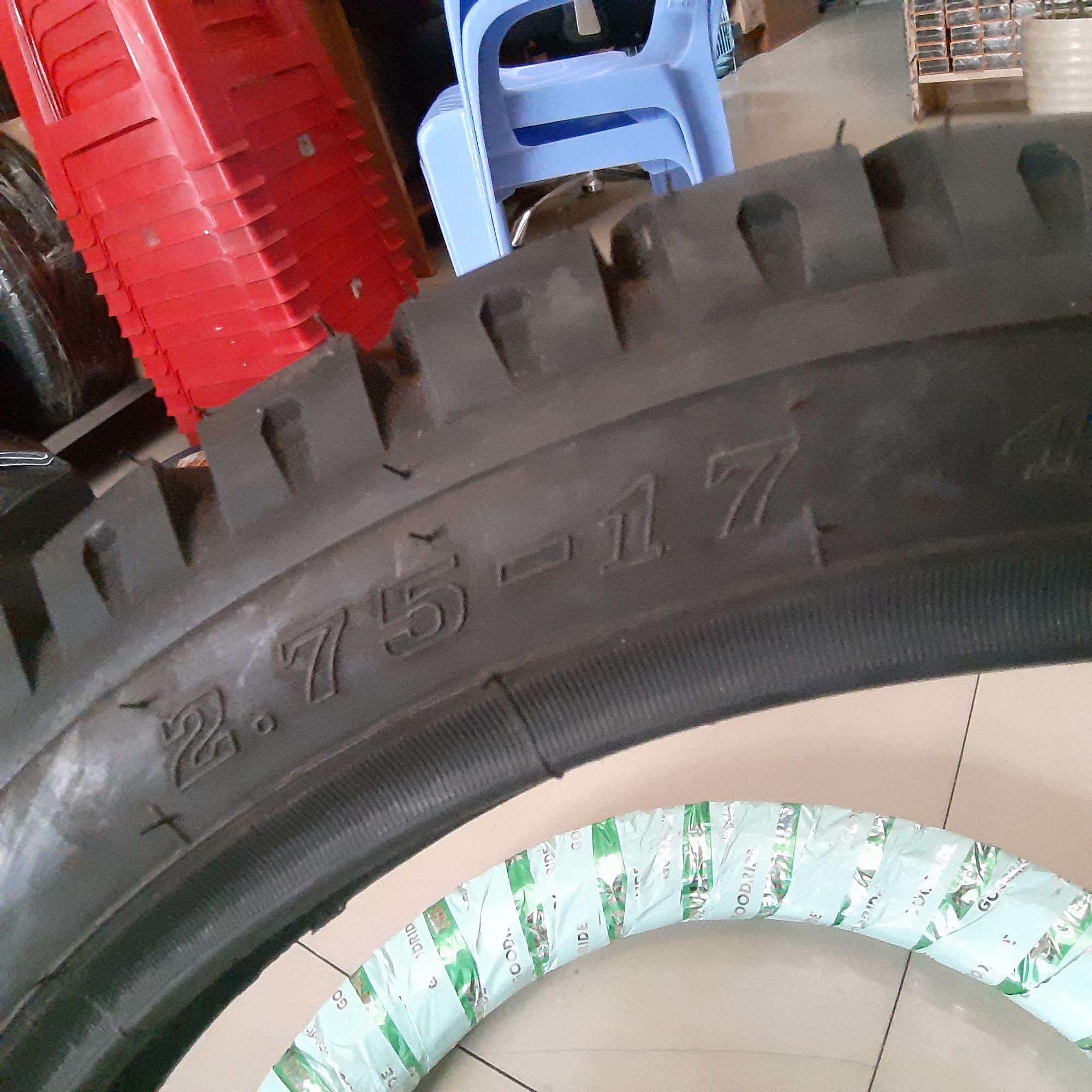 vỏ GOODRIDE thái size250/  275 dùng cho chở hàng