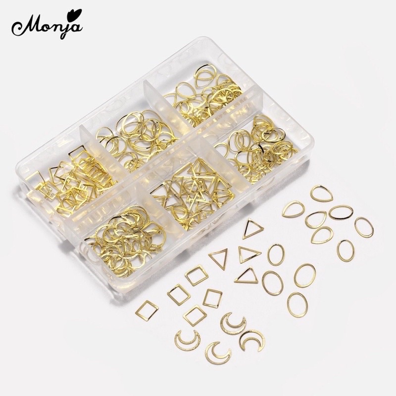 Cham phụ kiện Nail khay dài đủ mẫu HOT nhất