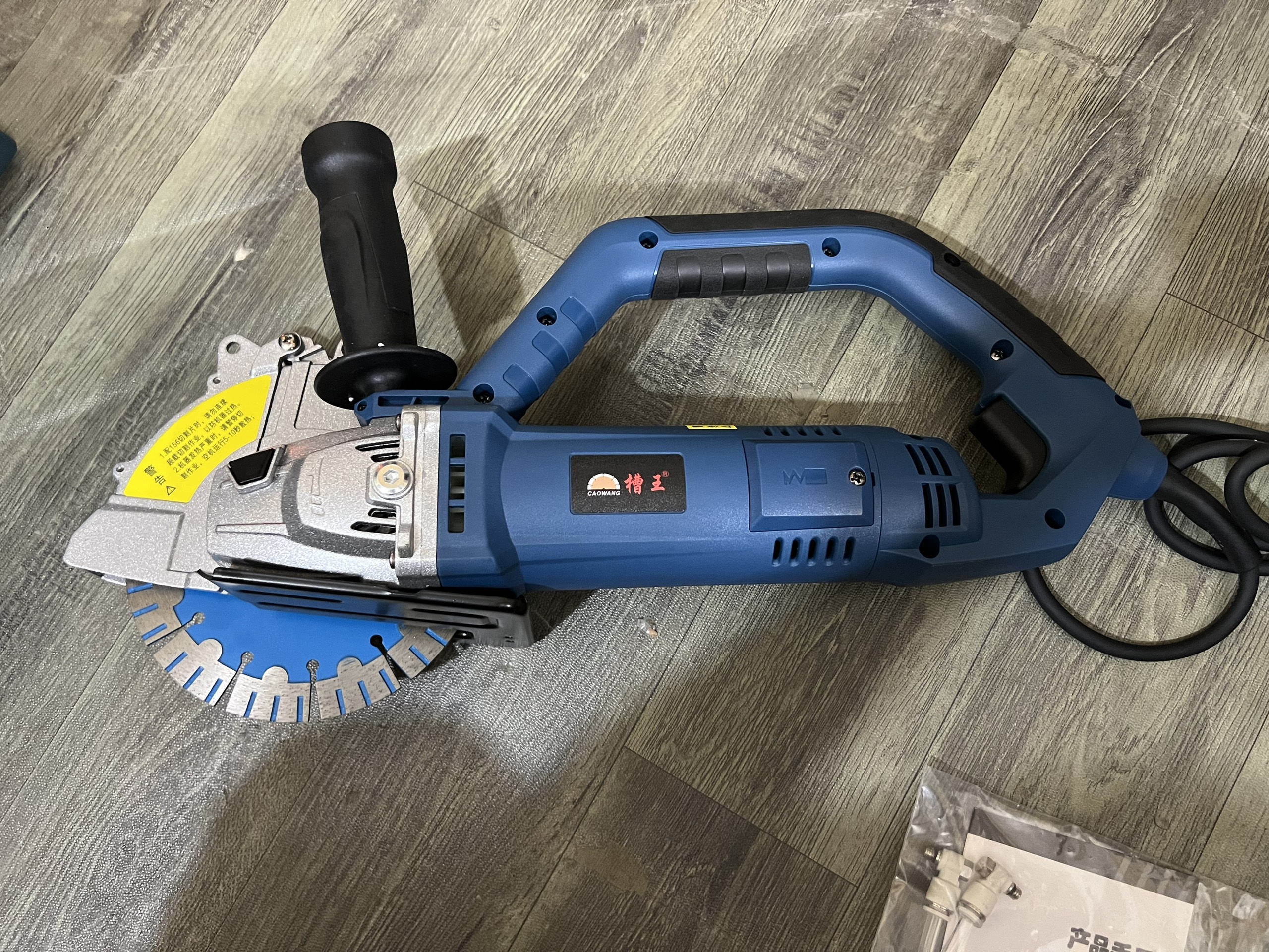 Máy cắt rãnh tường nhẹ caowang SE1565 1 lưỡi+Tặng bơm nước mini