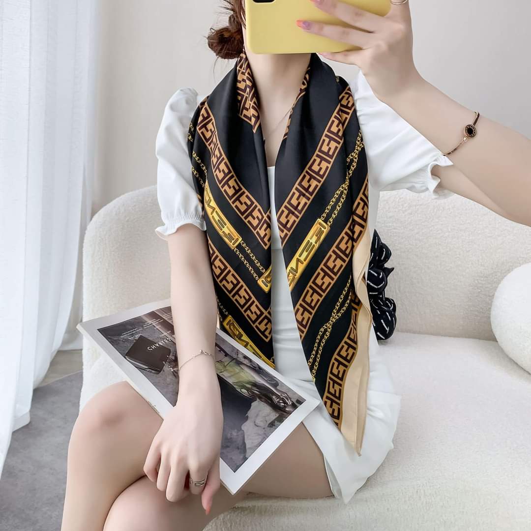 Khăn lụa tơ tằm cao cấp - Quà tặng ý nghĩa