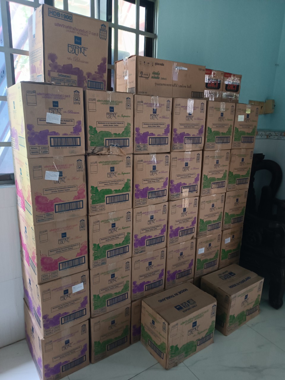 [HCM]Nước giặt Essence 3,5L Tím nhập khẩu Thái Lan