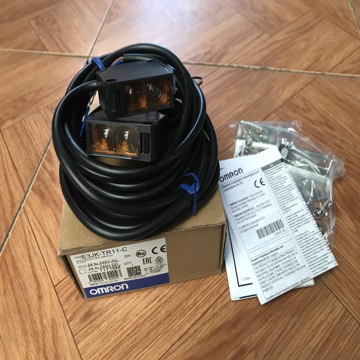Cảm biến quang E3JK-TR11