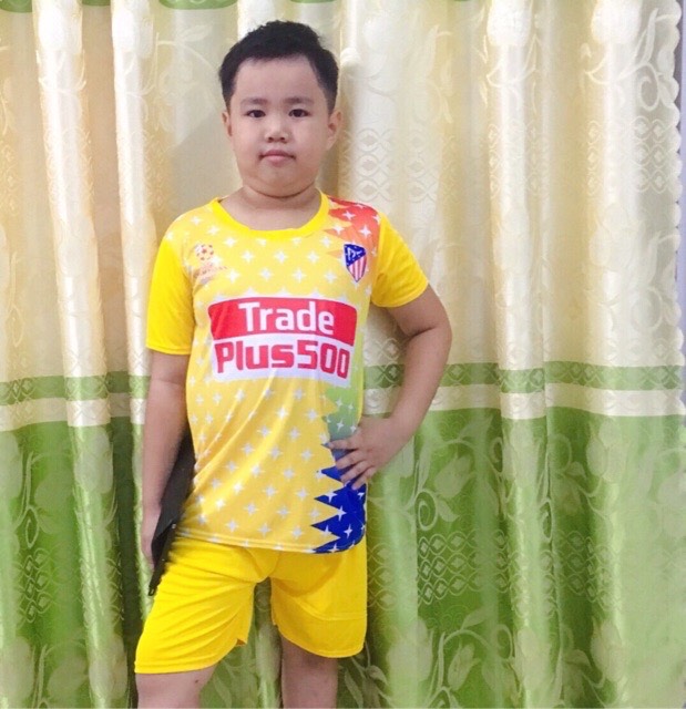 Bộ đồ thể thao cho bé trai (35-45kg)
