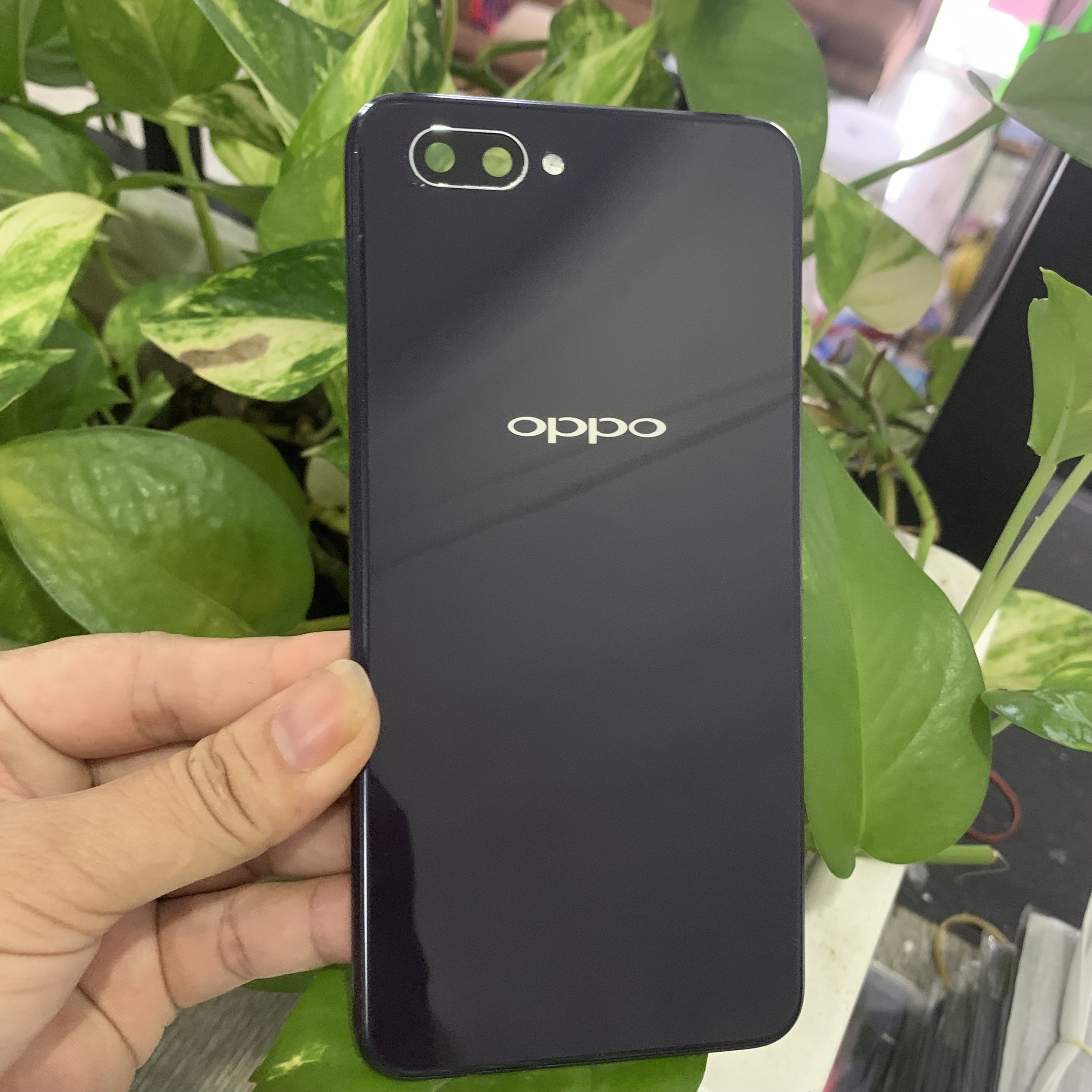 vỏ oppo a3s 32g lỗ trọc sim trên