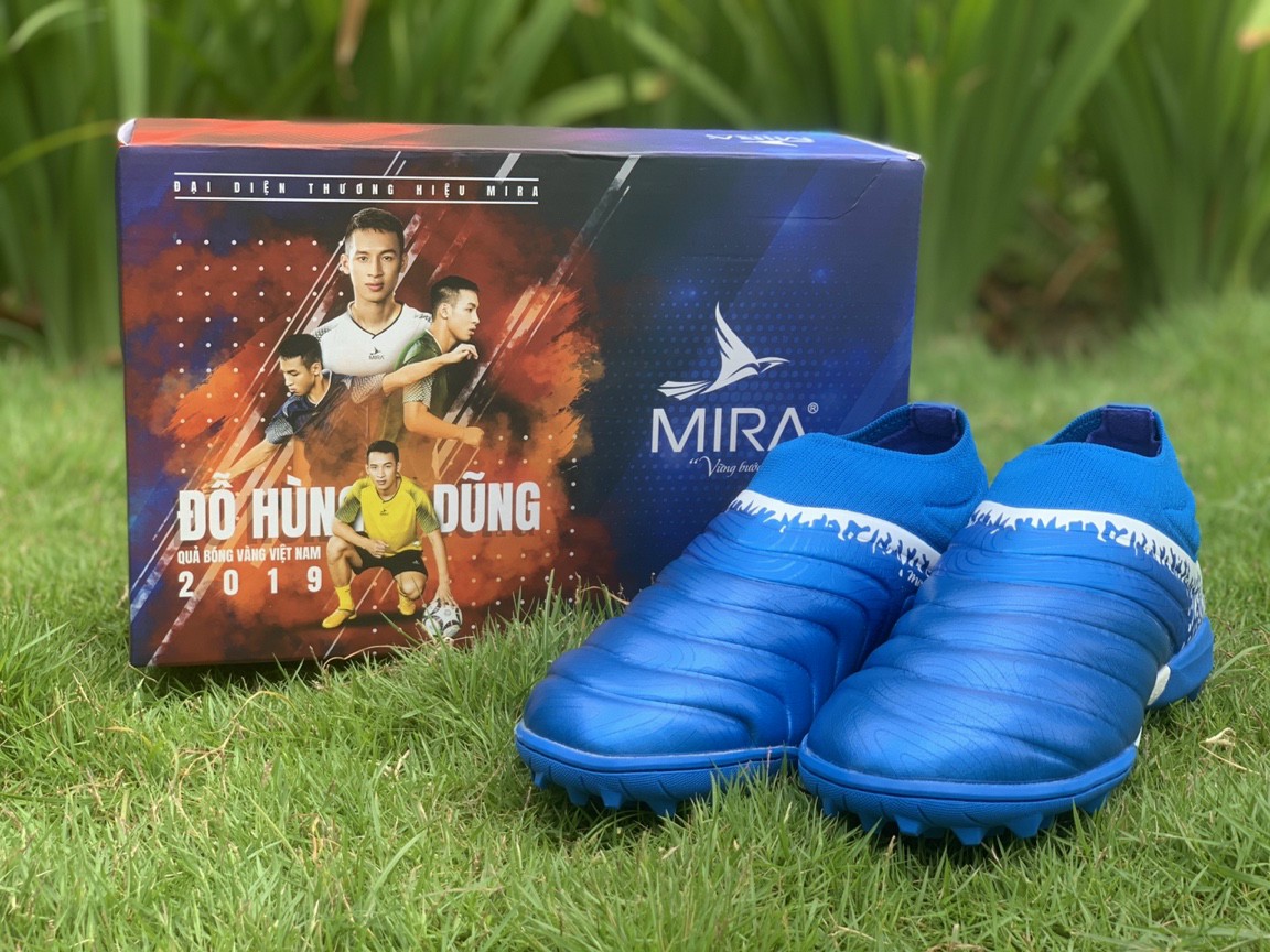 Giày Đá Bóng MiRa Winner Không Dây