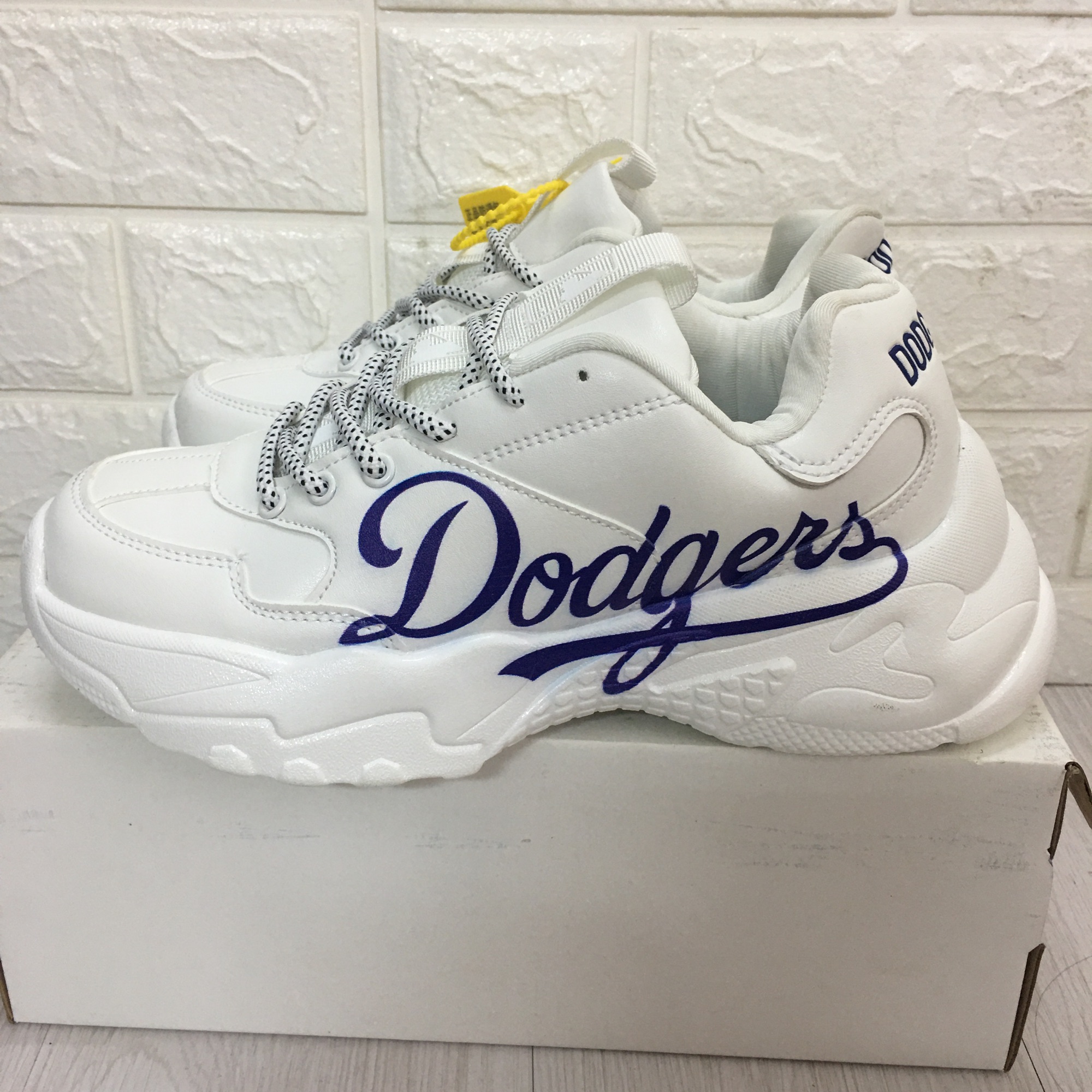 [TẶNG HỘP+TẤT] Giày thể thao MLB dodgers hàng đẹp