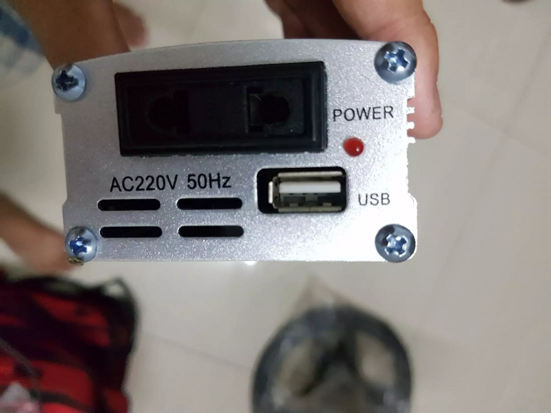Bộ đổi nguồn 12V 220V