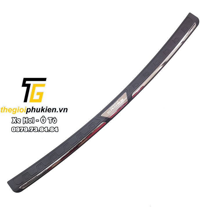 Ốp chống trầy bậc cốp ngoài Toyota Corolla Cross - nhựa ABS cao cấp