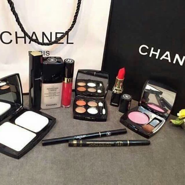 set trang điểm 9 món