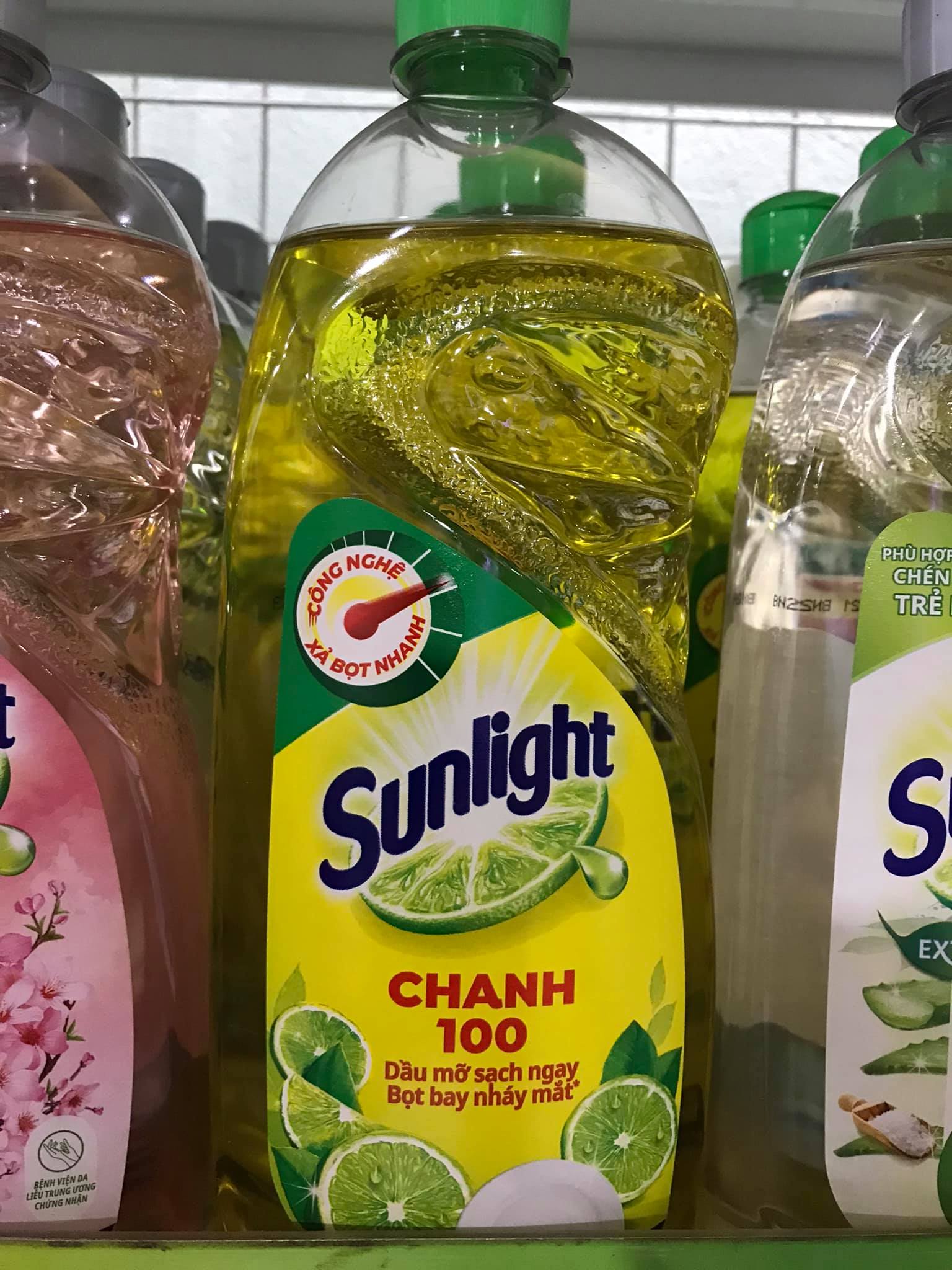 Chai nước rửa bát Sunlight 750g