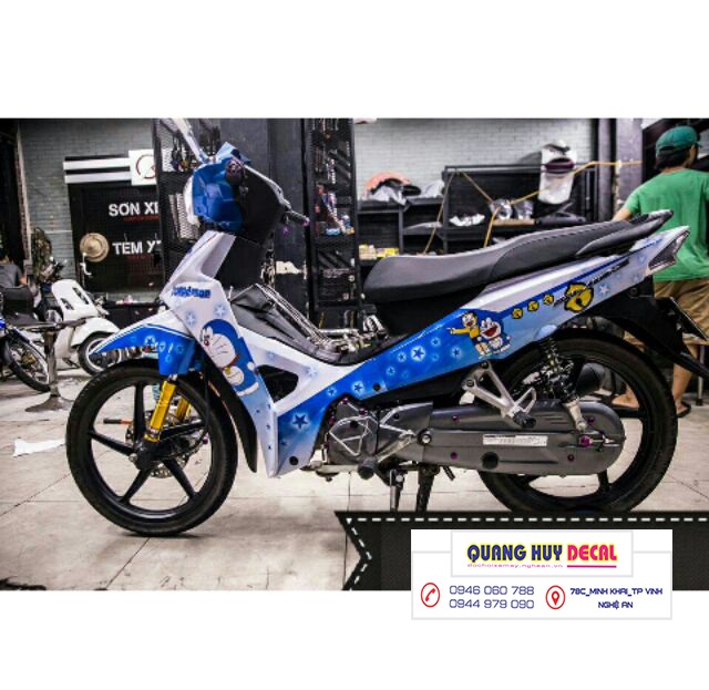 Tem trùm honda Blade xanh trắng doremon - Độ dán team trùm decal xe máy honda Blade xanh trắng doremon - Team trùm decal xe máy honda Blade rẻ đẹp và chất