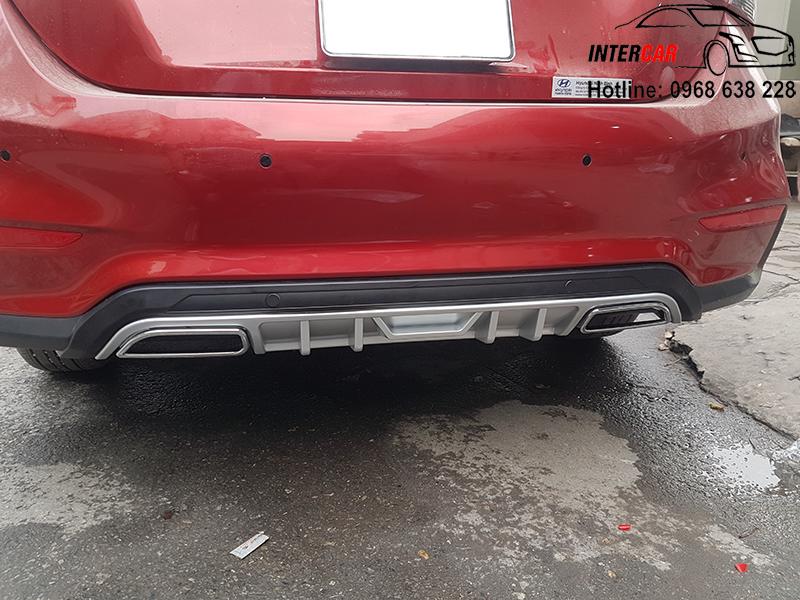 lip chia pô xe Huyndai Accent 2019