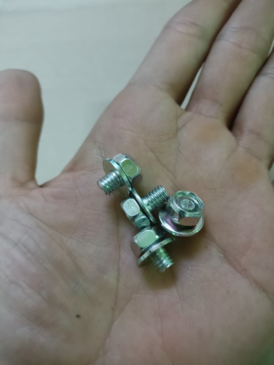 Bộ 4 ốc bọc sên cho xe Honda + Yamaha