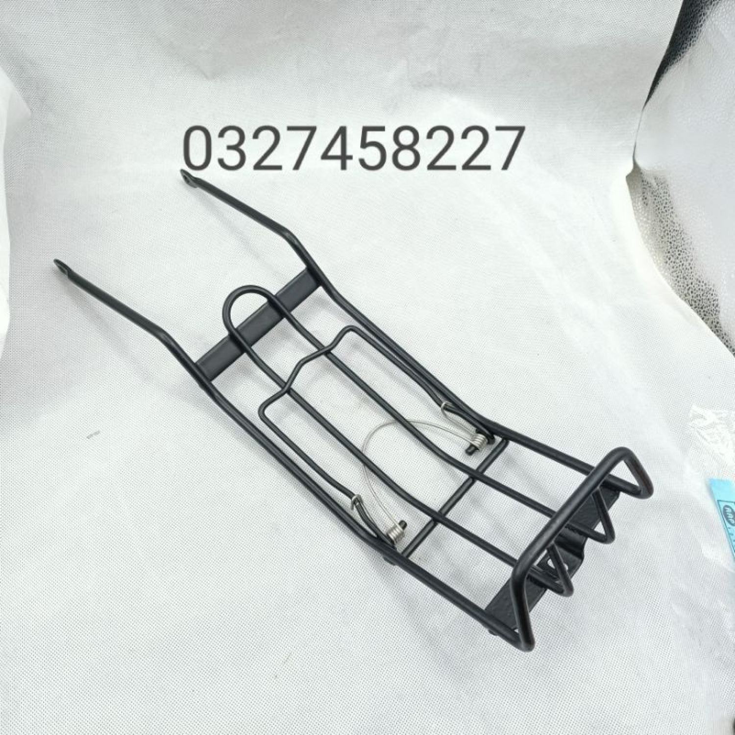 Baga giữa gắn xe DREAM lùn màu đen bọc nhựa, mẫu xưa