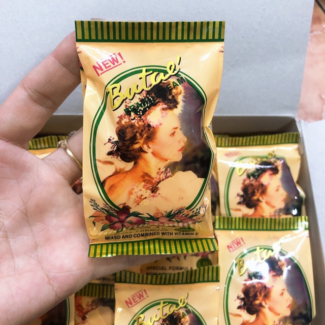 Kem ac mỹ butue lố 12 hộp nhỏ