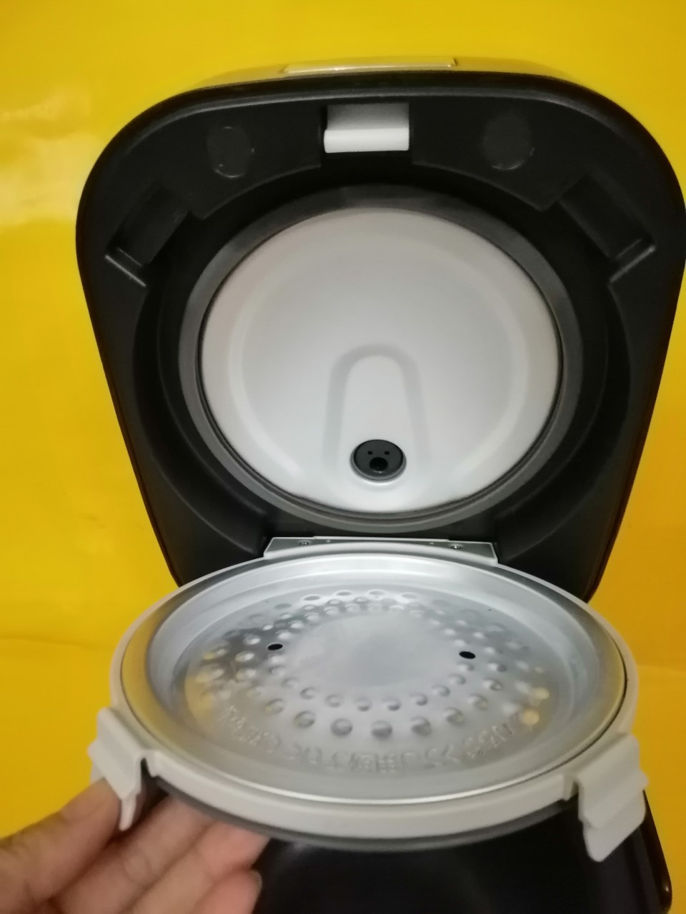 Nồi cơm nội địa Nhật Tiger JKU-A550 (0.54L) (073092K) cao tần (IH)