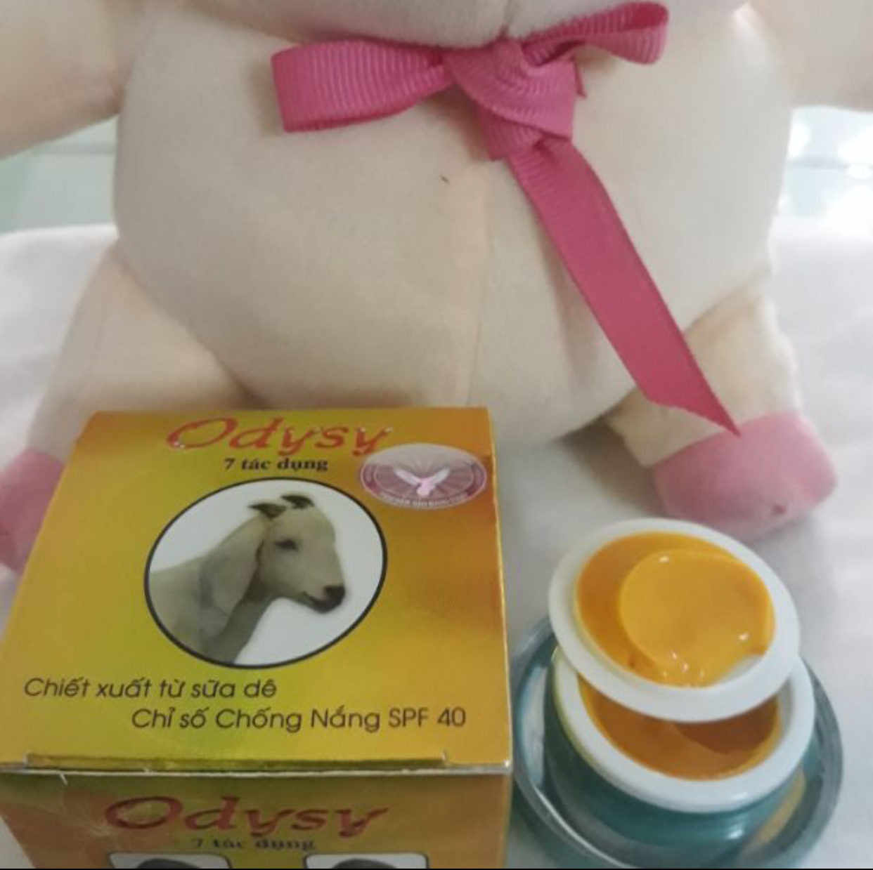 KEM MỤN TINH CHẤT NGHỆ TƯƠI ODYSY 30g