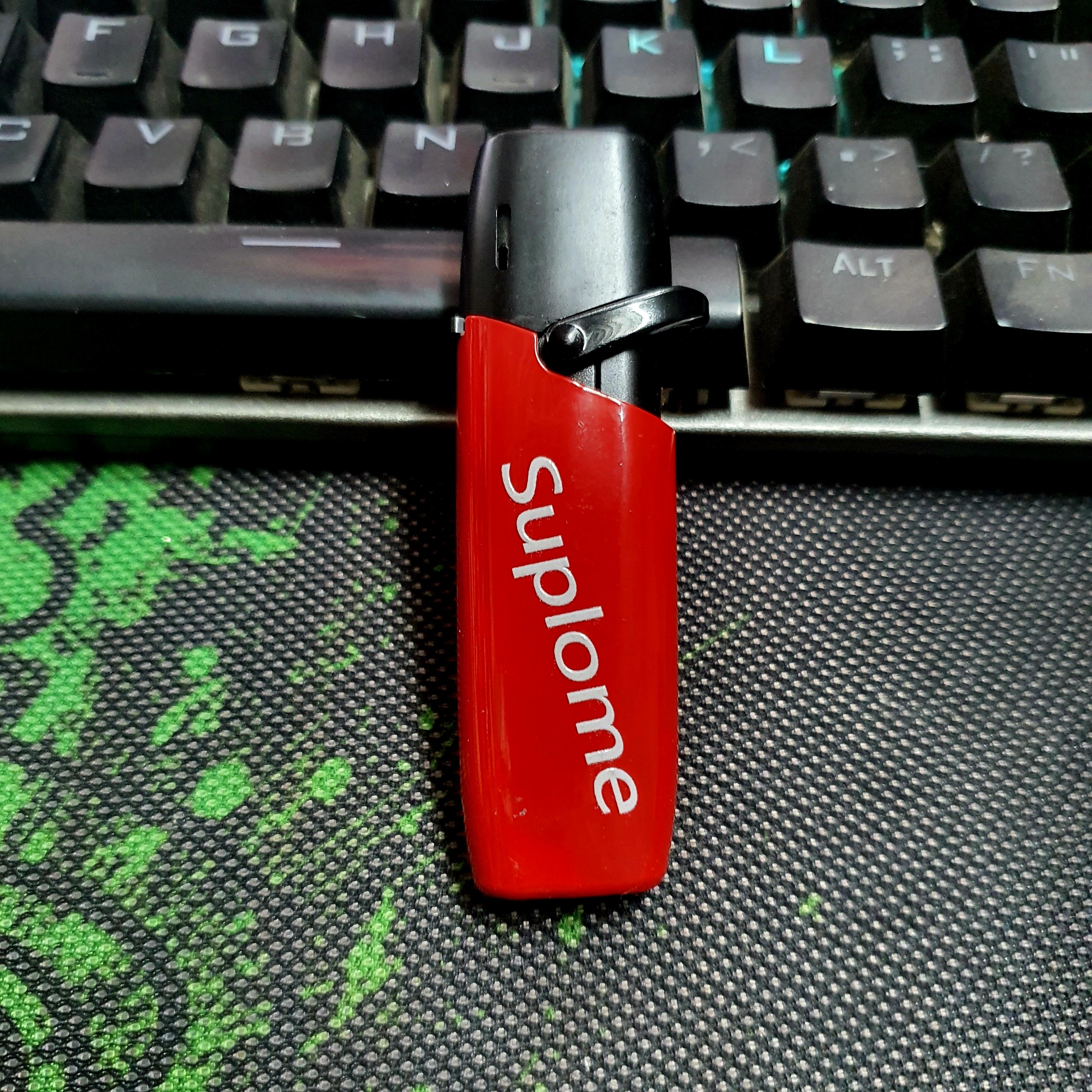Bật Suplome Màu Đỏ Đen Sưu Tầm Độc Lạ, Quà Tặng Hottrend