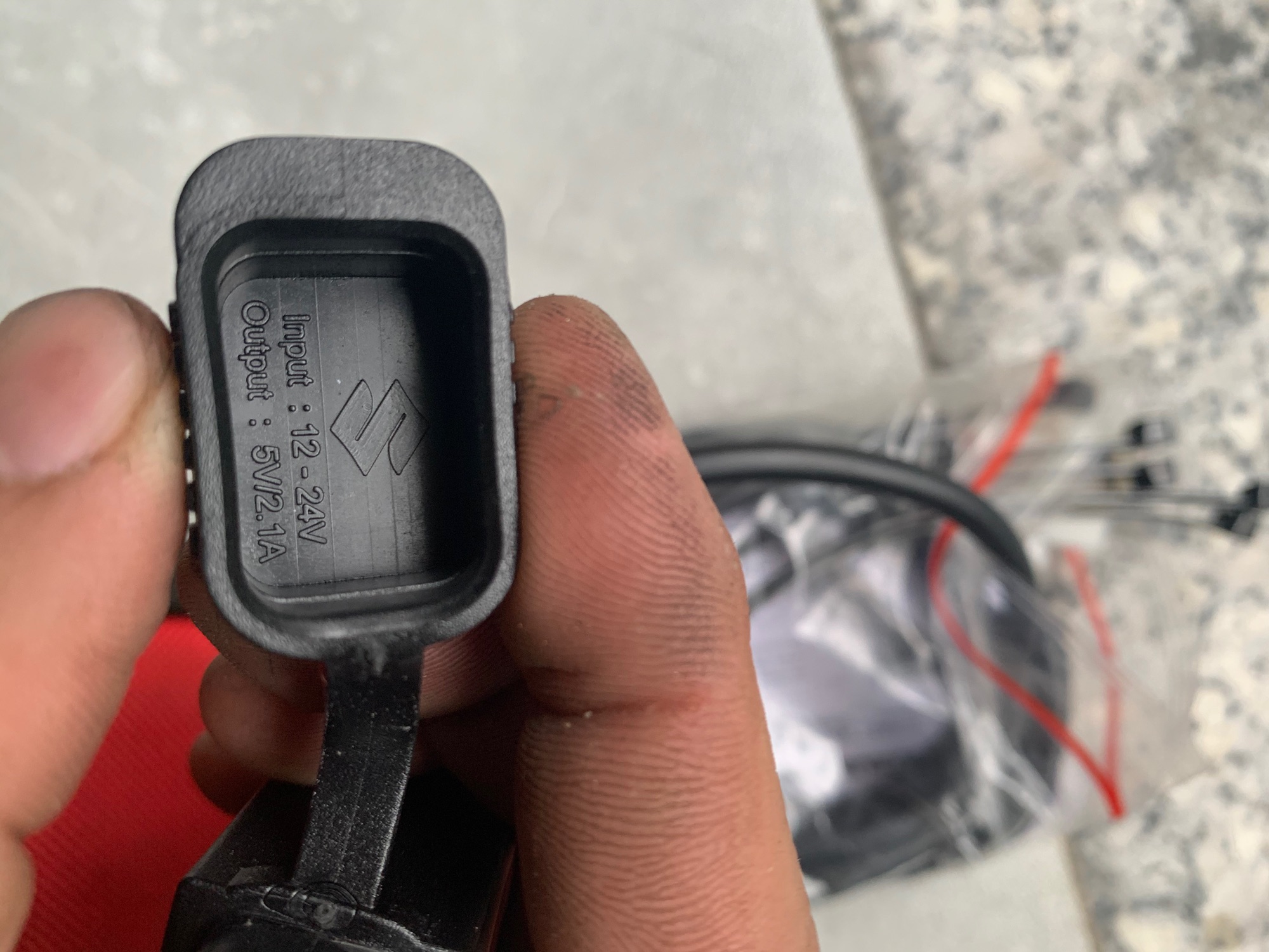 Sạc usb suzuki