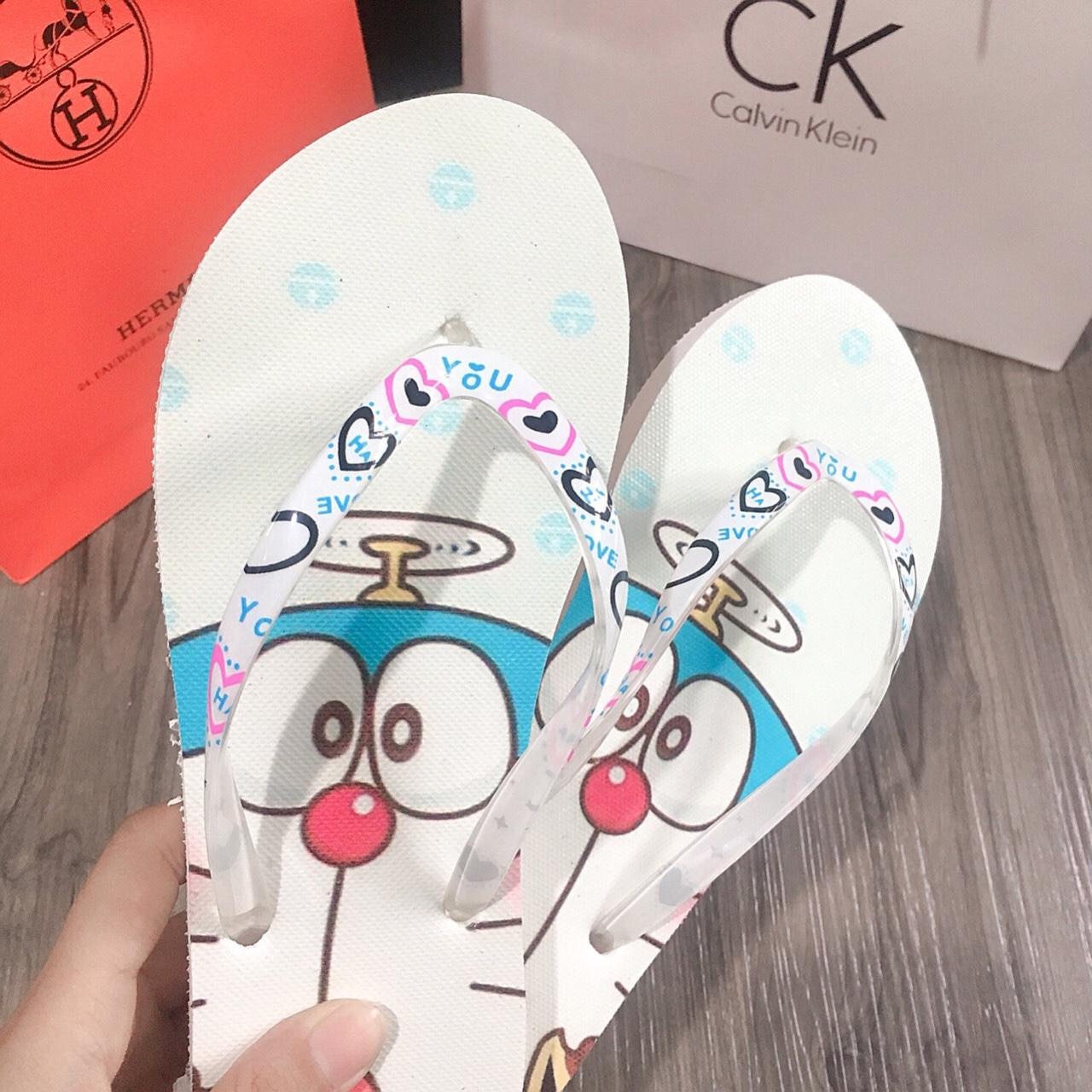 DÉP KẸP ĐI BIỂN HÌNH DOREMON-XANH