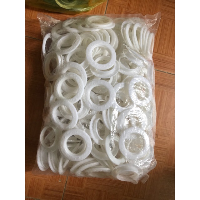 Khoen treo rèm cửa