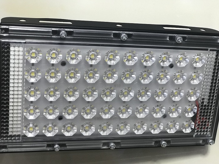 Đèn led kẹp bình 50W , 100W DC 12V sáng trắng