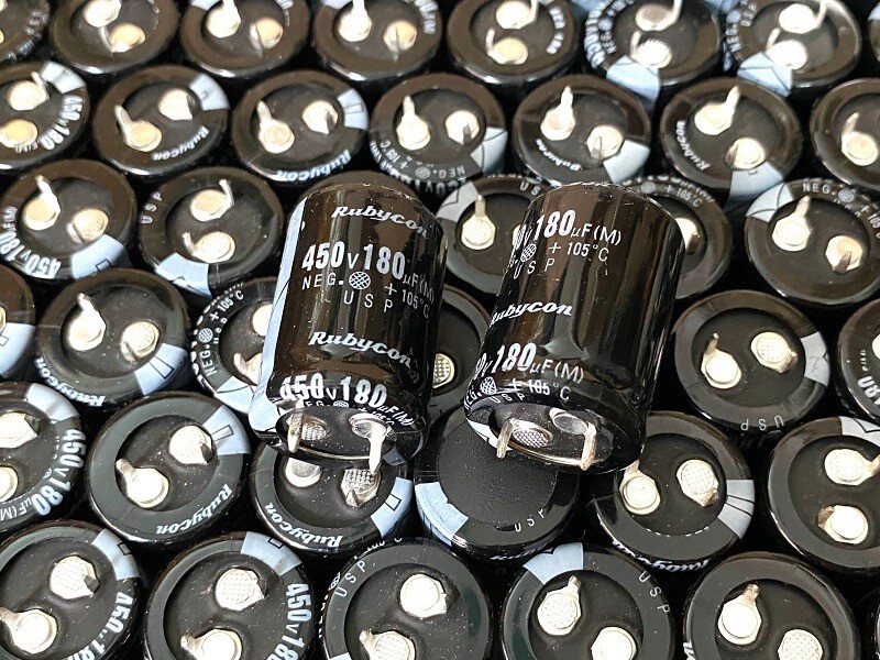 Tụ hóa rubycon 180uf 450v kích thước 22x30mm