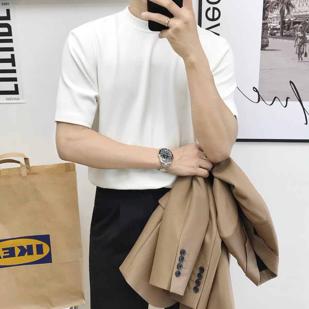 Mẫu áo thun nam  basic tee đơn giản nhưng sang trọng rất dễ phối đồ
