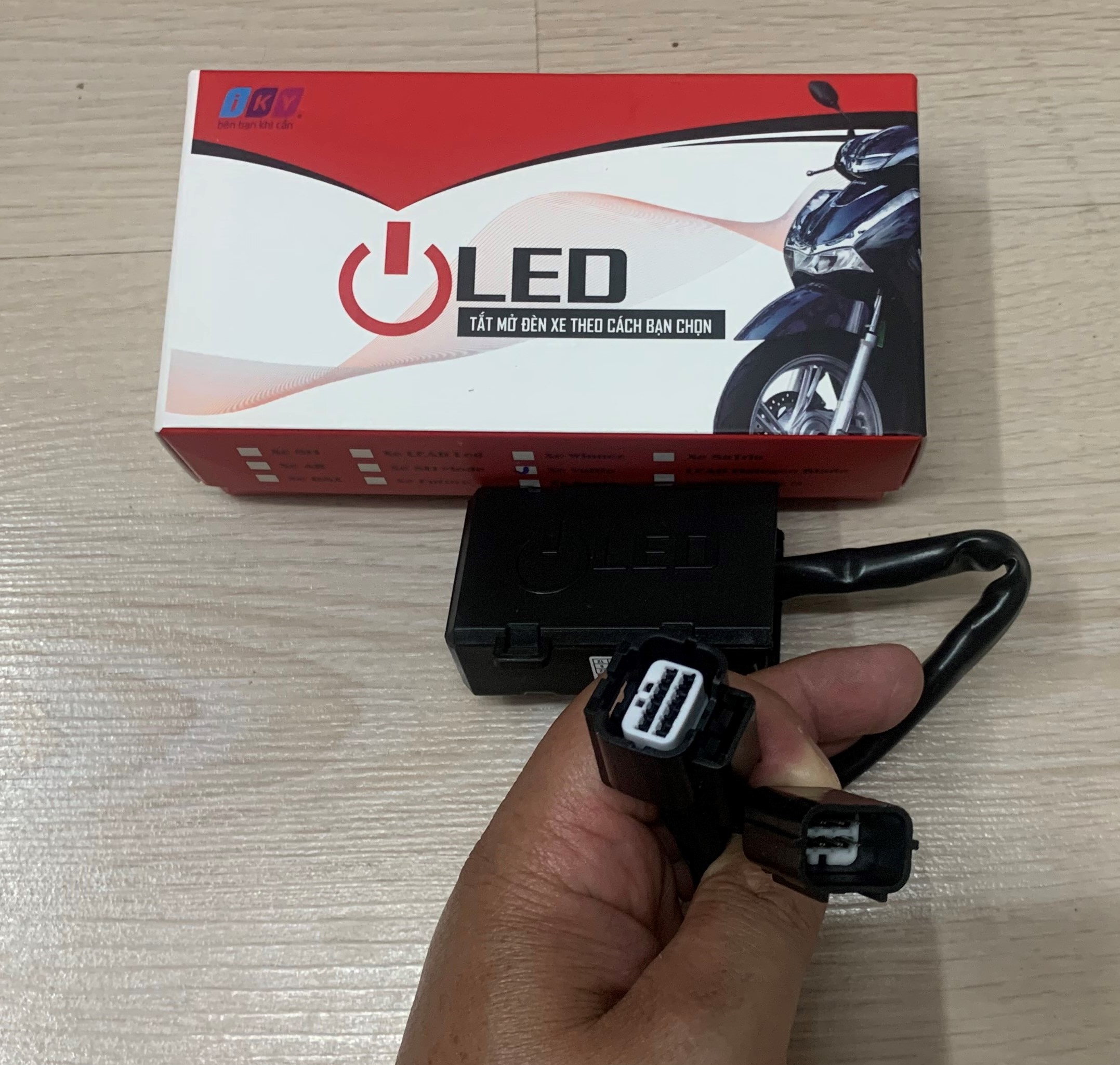 Mạch tắt mở đèn xe máy Honda đời mới IKY OLED