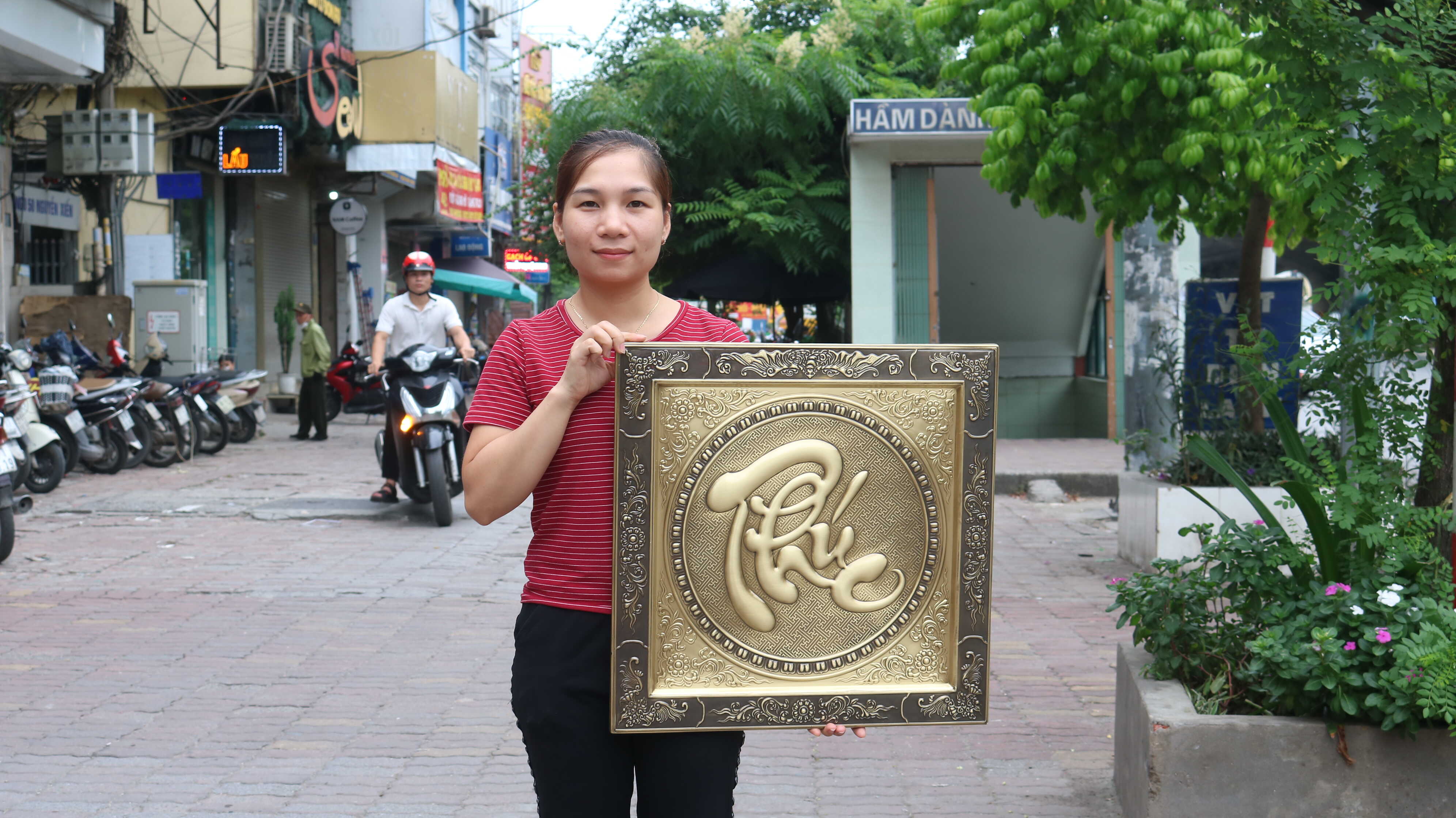 Tranh Chữ Phúc Bằng Đồng Vuông 55CM