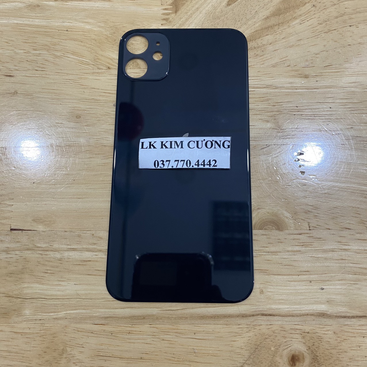 Mặt lưng LỖ TO thay thế cho ip 11