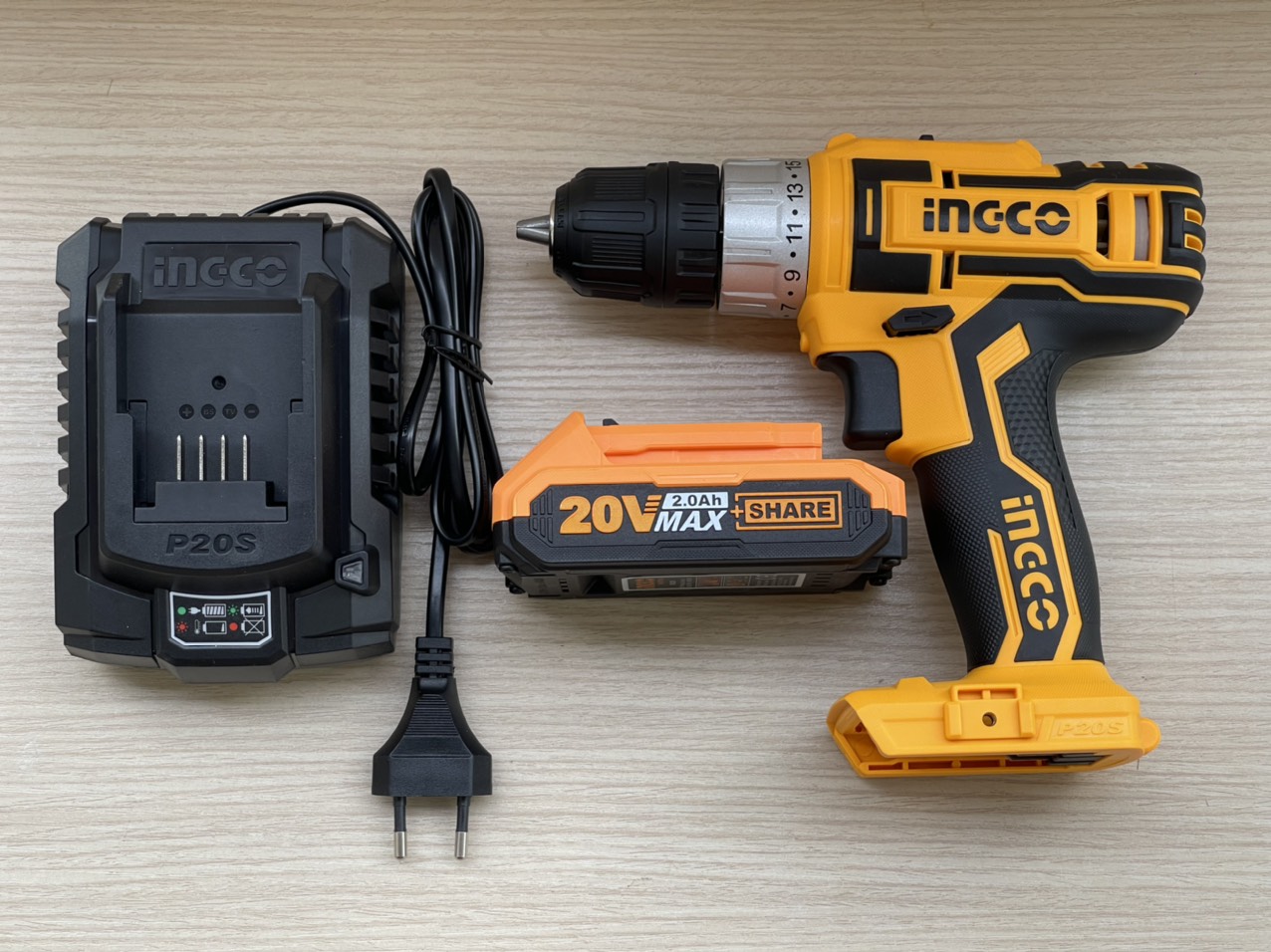 [HCM]Máy khoan vặn vít dùng pin Ingco 20V CDLI20024 ( kèm pin 1 và sạc )